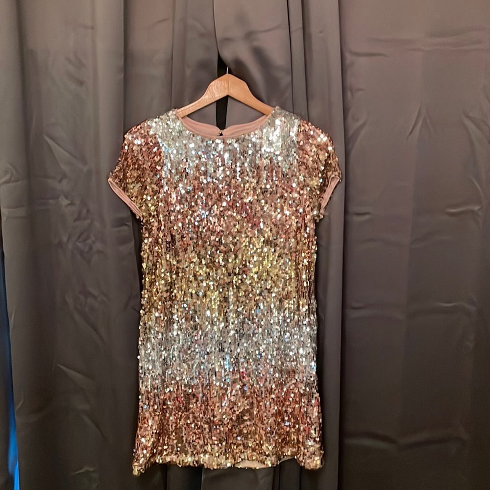 OPEN TO OFFERS!!!! NWT!!!!! SUGAR & JADE GOLD SPARKLY DRESS!!!